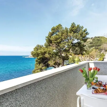 Apartment Grey Star Jesenice (Split-Dalmatia)