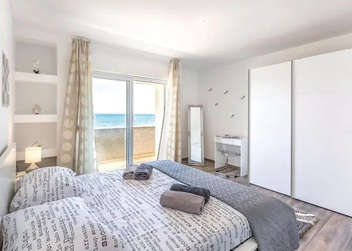 Grey Star 예세니체