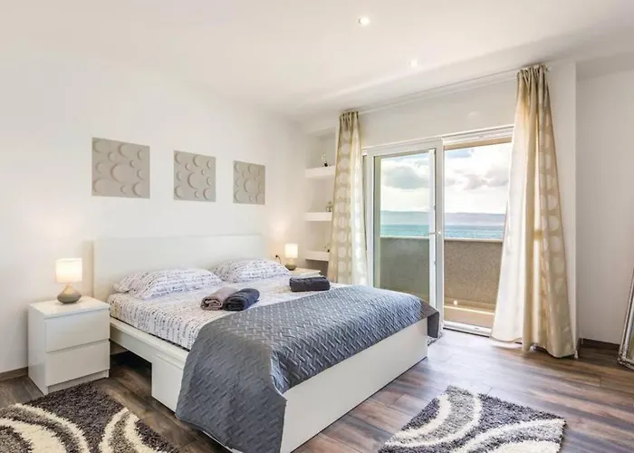 Grey Star 아파트 *